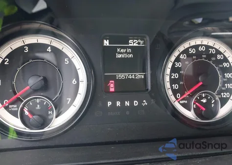 2019 Ram 1500 Classic Express 4X4 6'4 Box из США, поврежденный, VIN 1C6RR7FT4KS626611